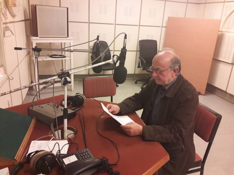 “”Οι ποιητές στο Δεύτερο”Τρίτη 20 Νοεμβρίου 2018 Ο ποιητής Διονύσης Καρατζάς καλεσμένος της Γιάννας Τριανταφύλλη στο Δεύτερο Πρόγραμμα της Ελληνικής Ραδιοφωνίας