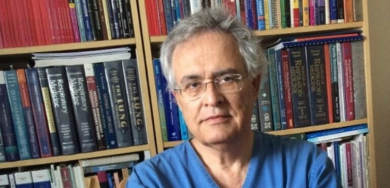 O διευθυντής του Πνευμονολογικού Τμήματος του Νοσοκομείου και συντονιστής για τον κορωνοϊό, Αδαμάντιος Χλωρός στον 102 FM | 15.07.2022