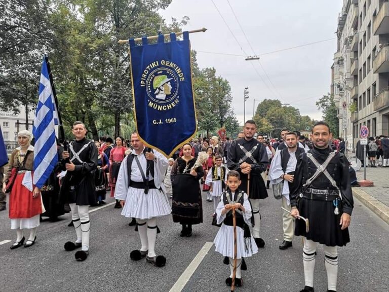 Η ηπειρωτική κοινότητα Μονάχου στο Octoberfest