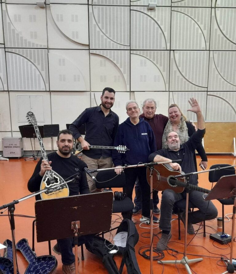 Παραμονή Χριστουγέννων με τον Θέμη Ανδρεάδη| 24.12.2022