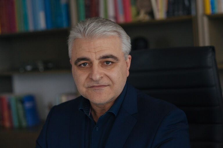 Ο Νεκτάριος Ταβερναράκης στην εκπομπή ”Απολύτως σχετικό” | 04.01.2023