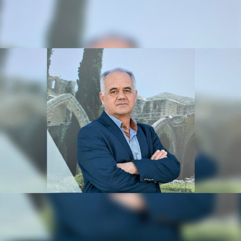Έλληνες παντού, με τον Θανάση Χούπη | 08.01.2023