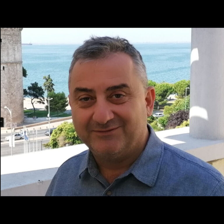 Έλληνες παντού, με τον Θανάση Χούπη | 03.04.2023