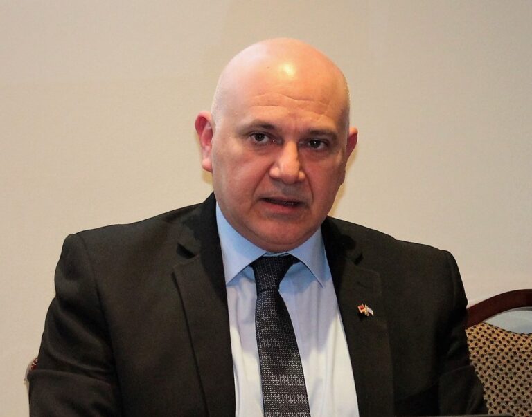 Ο επίτιμος πρόξενος της Αρμενίας στην Θεσσαλονίκη, Άκης Δαγκαζιάν στον 102FM | 20.09.2023