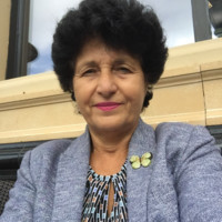 Η Διευθύντρια του Κέντρου Αεροπορικής Ιατρικής, Χρύσα Παπαδέλη Κορτίδου, στον 102FM | «Φωνές πίσω από τη μάσκα» | 07.12.2023