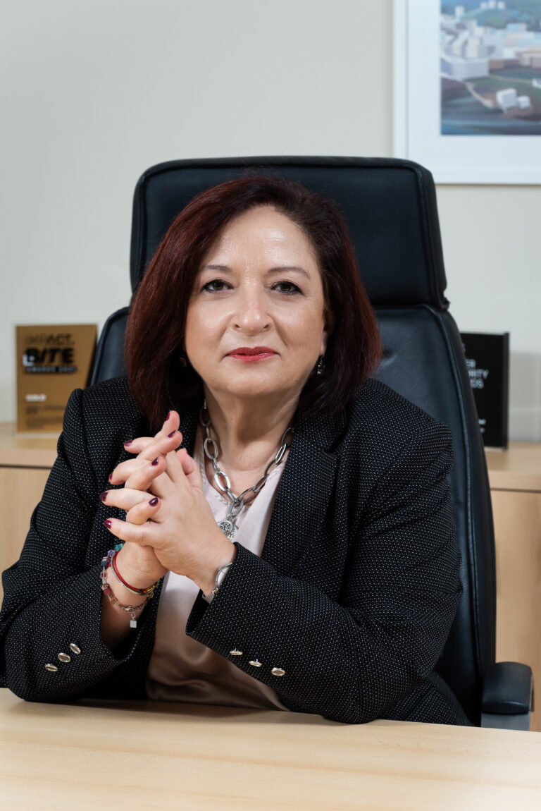 Η πρόεδρος και διευθύνουσα σύμβουλος της ΗΔΙΚΑ, Νίκη Τσούμα, στον 102FM | «Φωνές πίσω από τη μάσκα» | 14.12.2023