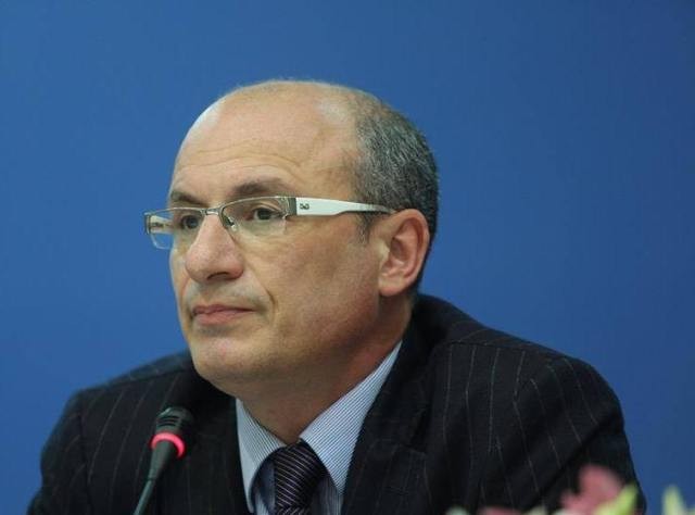 Ο ψυχίατρος και διευθυντής της παιδοψυχιατρικής κλινικής του Ιπποκράτειου, Βάϊος Νταφούλης, στον 102FM | «Φωνές πίσω από τη μάσκα» | 11.01.2024