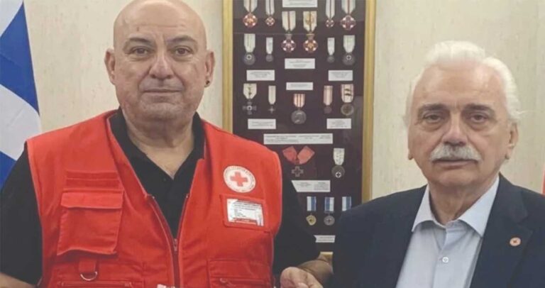 Ο διευθυντής εκπαίδευσης του Ελληνικού Ερυθρού Σταυρού  Ζεκή Μεμέτ Αλί, στον 102FM | «Αίθουσα Σύνταξης» | 28.03.2024