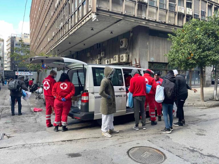 Η διευθύντρια του παραρτήματος Ελληνικού Ερυθρού Σταυρού Θεσσ/νίκης Δέσποινα Φιλιππιδάκη στον 102FM | «Αίθουσα Σύνταξης» | 13.03.2024