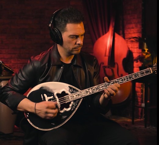 Το μπουζούκι που μαγεύει την Πόλη | 19.05.2025