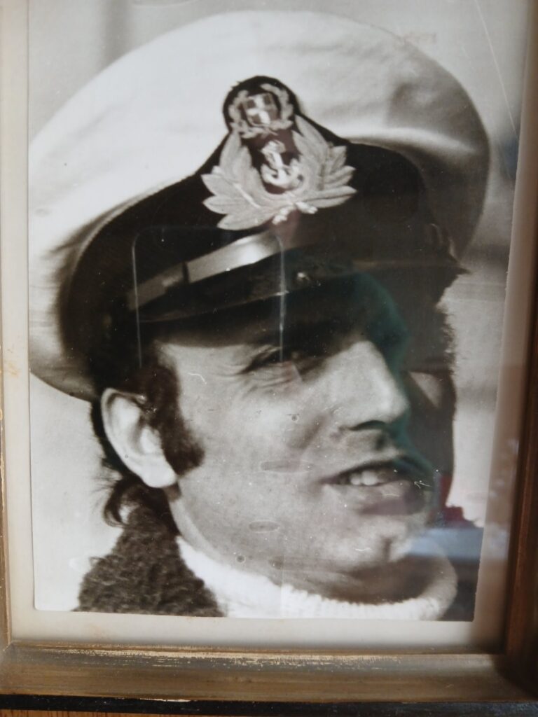 Ο πλοίαρχος εν αποστρατεία του Π.Ν. Μάνθος Δημητρίου  στις «Καλές Θάλασσες» | 22.05.2025