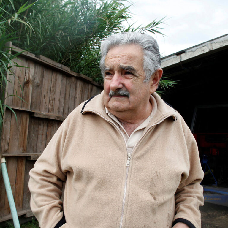 Αφύλαχτη Διάβαση: “Ο θείος Πέπε” | 23.05.2025