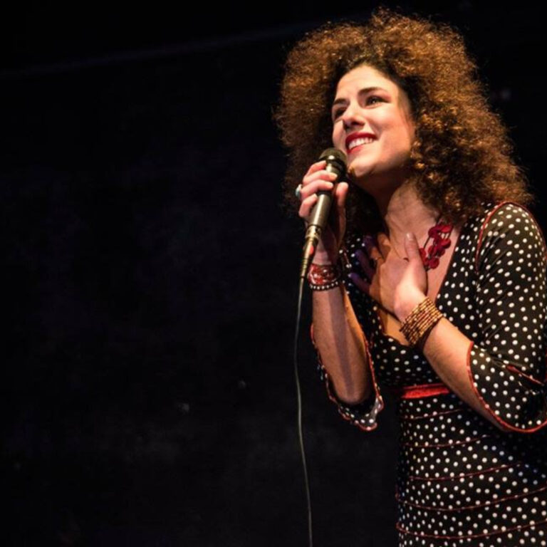 Η performer και τραγουδοποιός Στέλλα Παππά στην εκπομπή ”Πάρε τον χρόνο σου” | 09.05.2025