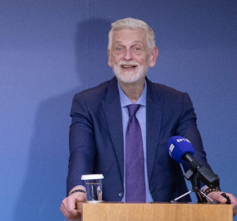 Ο Υφυπουργός Εξωτερικών Γιάννης Λοβέρδος, στον 102FM | «Αίθουσα Σύνταξης» | 22.07.2025