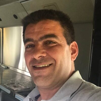 Ο Ιδρυτής και  Αντιπρόεδρος του Σωματείου «Street Foods In Greece» (καντίνες) Λάζαρος Πολυχρονόπουλος, στον 102FM | «Αίθουσα Σύνταξης» | 03.07.2025
