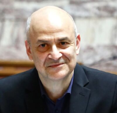 Αλέξανδρος Καζαμίας: Από την Αίγυπτο στο Λονδίνο κι από εκεί στα έδρανα της βουλής