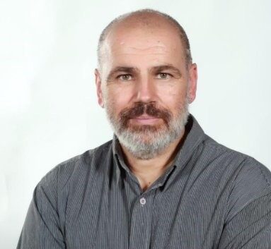 Ο Πρόεδρος της Ένωσης Συλλόγων Γονέων και Κηδεμόνων δήμου Θέρμης Φάνης Καρκατζούνης, στον 102FM | «Αίθουσα Σύνταξης» | 22.09.2025