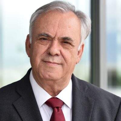 Ο Γιάννης Δραγασάκης, στον 102FM | «Πανόραμα Επικαιρότητας» | 11.10.2025