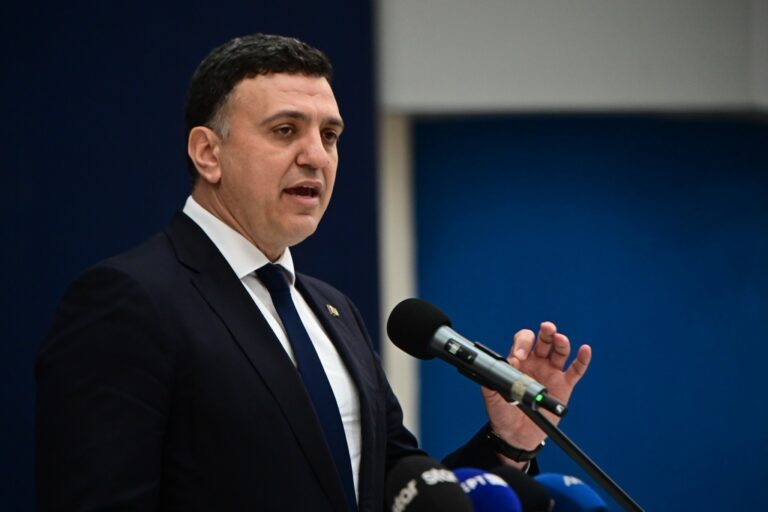 Βασίλης Κικίλιας: «Να επενδύσουμε στη ναυτιλία μας και να παραμείνουμε πρωτοπόροι» | 13.10.2025