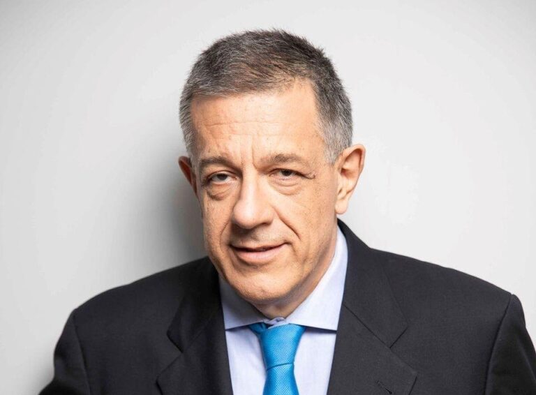 Ο Νίκος Ταχιάος, Υφυπουργός Μεταφορών και Υποδομών, στον 102FM | «Επόμενη Στάση: Ενημέρωση» | 11.11.2025