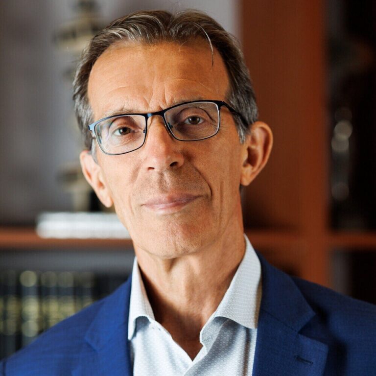 Ο Τάσος Τζήκας, Απερχόμενος Πρόεδρος ΔΕΘ-HELEXPO, στον 102FM | «Επόμενη Στάση: Ενημέρωση» | 17.12.2025
