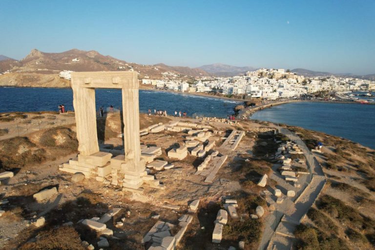 Ο Βαγγέλης Κατσάρας, αντιδήμαρχος Τουρισμού δήμου Νάξου και Μικρών Κυκλάδων, στον 102FM | «Επόμενη Στάση: Ενημέρωση» | 21.01.2026