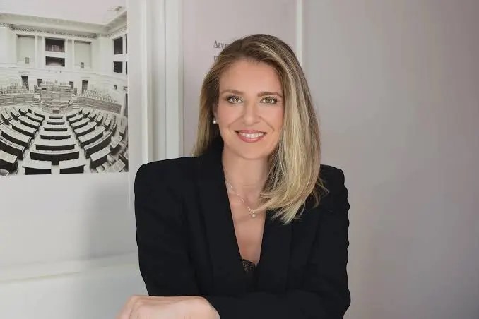 H  Υφυπουργός Εργασίας και Κοινωνικής Ασφάλισης, Άννα Ευθυμίου στον 102FM | «Ο Μεν και η Δε» | 06.03.2026