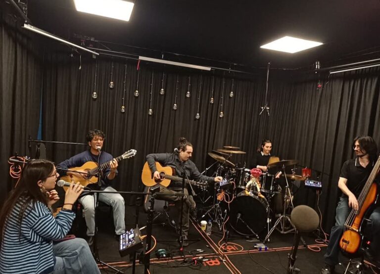 O Κωστής Παλαιογιάννης και οι Ήρθαν τα ήμερα παίζουν live στο στούντιο του 9.58 | Τζουκ Μποξ | 17/02/2026