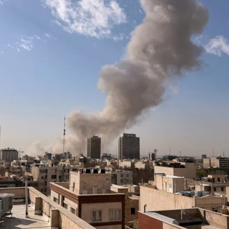 Έλληνες Παντού με τον Θανάση Χούπη | 28.02.2026