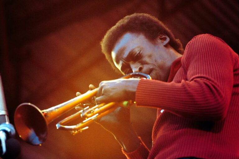 Miles Davis 100 χρόνια από τη γέννησή του 1926 | Μέρος Β’ | Ανάμεσα στους ήχους της πόλης | 26 Απριλίου 2026