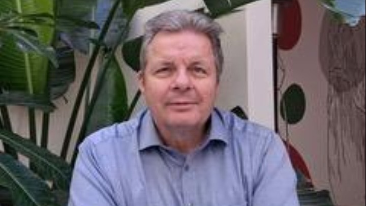 Ο καθηγητής Μικροβιολογίας και Λοιμωδών Νοσημάτων Κτηνιατρικής ΑΠΘ, Σπύρος Κρήτας, στον 102FM | «Ο Μεν και η Δε» | 11.04.2026