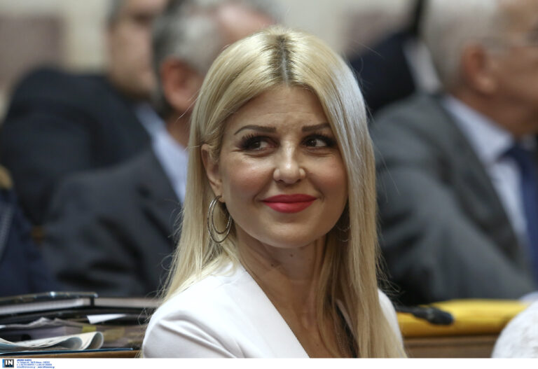 H Έλενα Ράπτη, στον 102FM | «Επόμενη Στάση: Ενημέρωση» | 07.04.2026