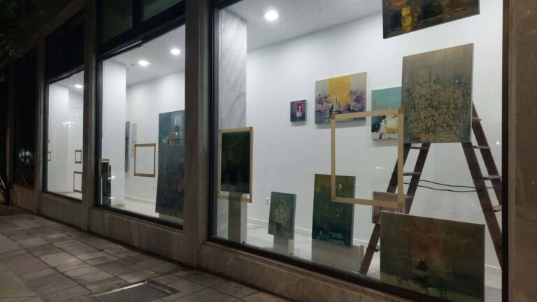 Έκθεση ‘’Οι Σιωπές της Πόλης’’ | Εν Θεσσαλονίκη – 958fm | 16 Ιουλίου 2026