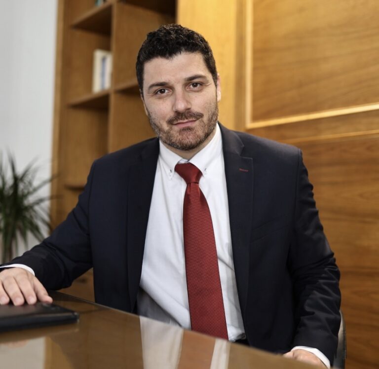 Ο τομεάρχης για θέματα εργασίας της ΕΛΑΣ, Διονύσης Τεμπονέρας, στον 102FM | «Επόμενη Στάση: Ενημέρωση» | 15.09.2026