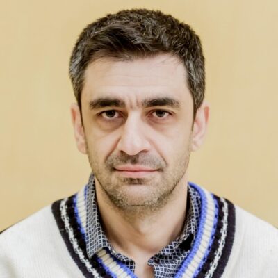 Ο Βασίλης Κούτσιανος, Γενικός γραμματέας Εθνικής Συνομοσπονδίας Ατόμων με Αναπηρία (ΕΣΑΜΕΑ), στον 102FM | «Ο Μεν και η Δε» | 09.10.2026