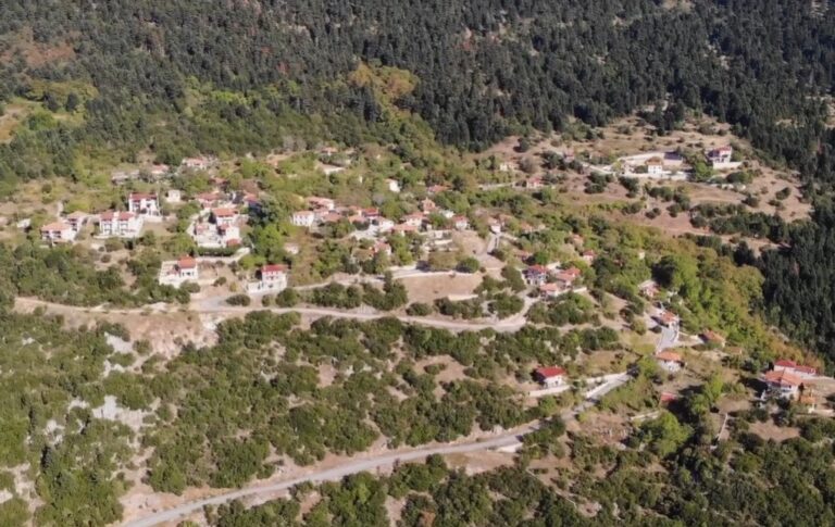 Στο Χωριό, με τον Προκόπη Αγγελόπουλο – Βάργιανη Φωκίδας | 6-10-2026